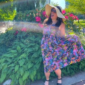 Meet your Posher, Dina